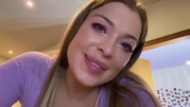 bitch washes pussy and shaves pussy
