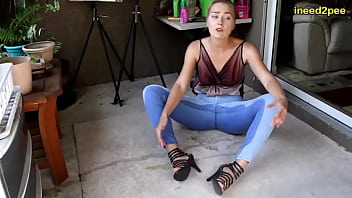 real female pee desperation pissing tight jeans pants 2021