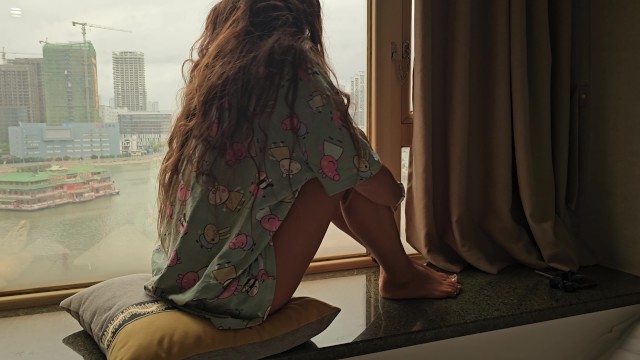 Voyeur my Morning NAKED wake up at Hotel n my morning PEE in the shower