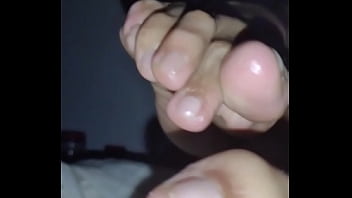 Bitch with smooth feet