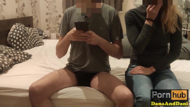 My step sister wants to seduce me! when I play,I ignore her! She pisses on!