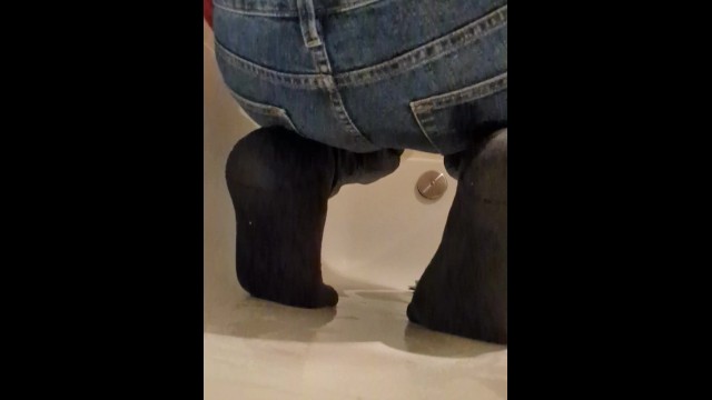 Rewetting my Already Soaked Skinny Jeans - Trans Enby Finishes Their Piss in Already Wet Pants