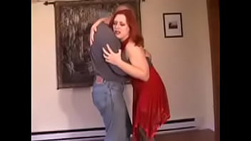 Pee Desperate Wife Is Dance With Her Husband