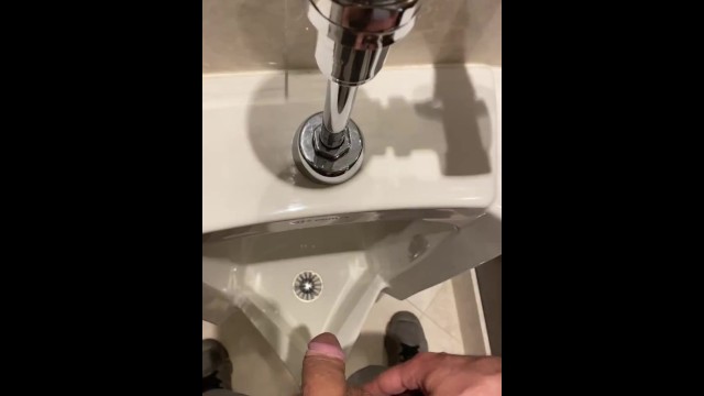 Making a mess in hidden private presidential restroom in rich club moaning naughty messy