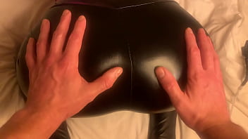 Mrs Jizz gets her ass squeezed in leather pants whilst waiting for cum