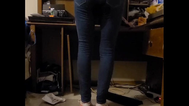 Whoops, I peed in my skintight Old Navy jeans and puma sneakers