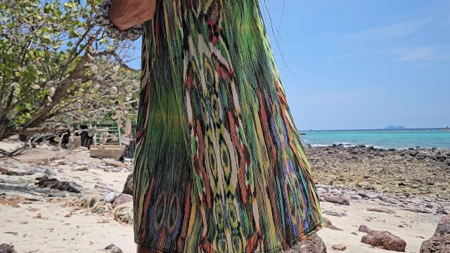 Up Dress NO PANTIES in Public# Risky PUBLIC PEE and Pussy Flashing on the Beach