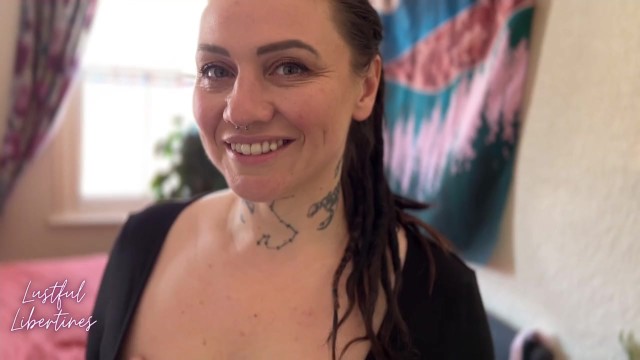 I could’t resist my wife’s cheating MILF best friend