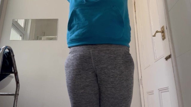 Rewetting my grey leggings