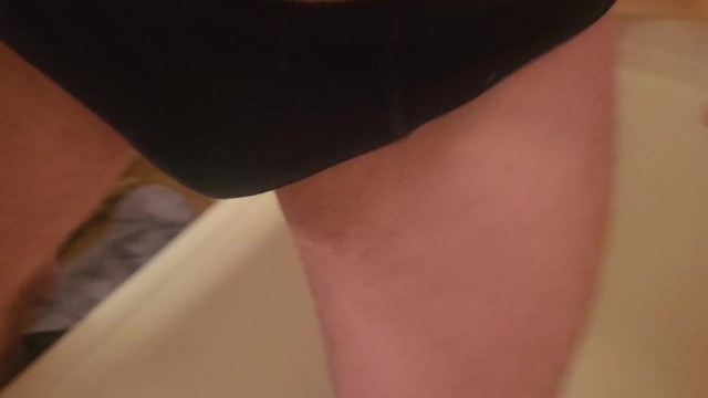 Fattie pissing in squat