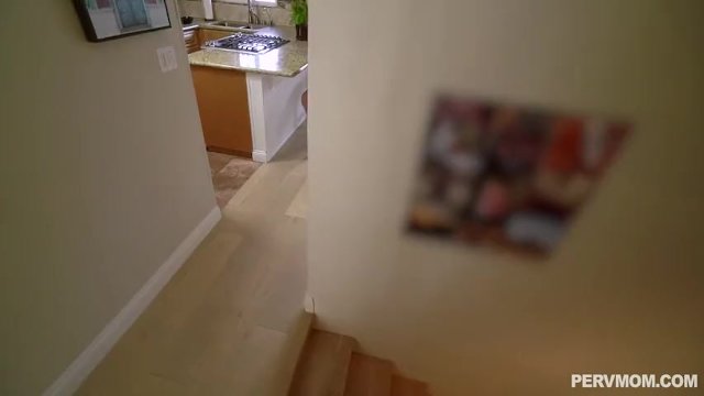 ❤️TeamSkeet - Busty MILF Savannah Bond Caught Stepson Jerking Off And Helped Him Unload His Cum