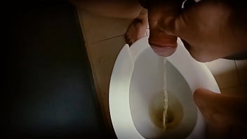 Big and fat dick wanted to pee in the girl'_s mouth, but the toilet is better suited for this|Jocker&rsquo_s Cock