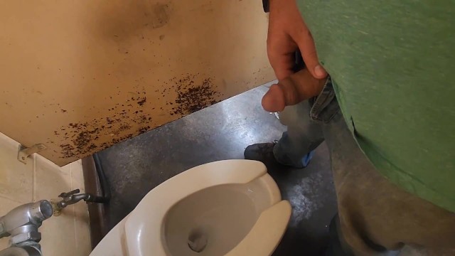 Just pissing at work (sprinkler wave) 