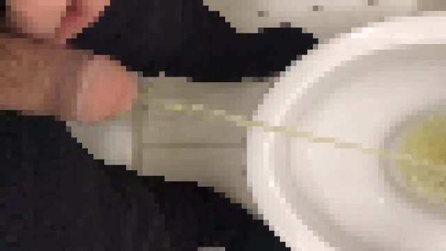 30-year-old chubby Japanese Java Java pee video