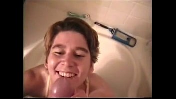 Amateur first time piss drinking facial