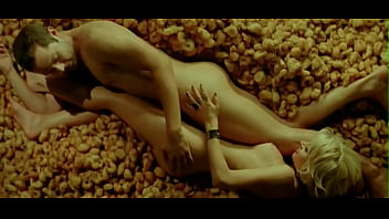 FAY XYLA NUDE - HONEY AND THE PIG (2005)