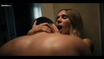 Sex scenes from series translated to arabic - Dark Desire.S02.E05