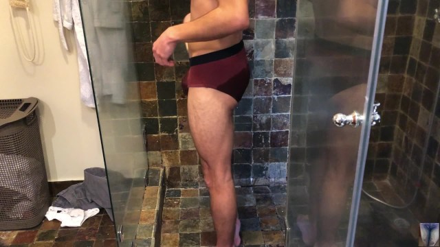 Almost getting caught while wetting in my parents house