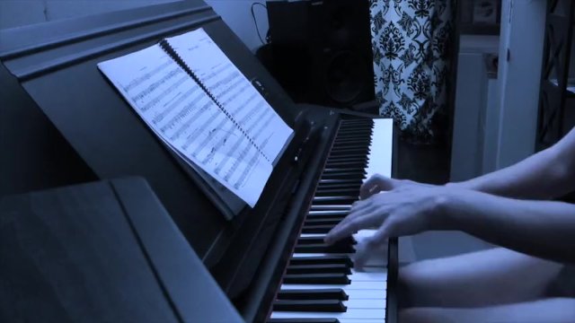 Trying to hold my pee while playing piano