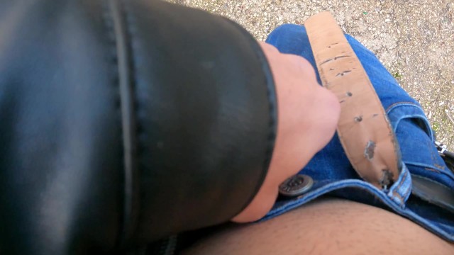 Cute 18 Teen Boy Peeing and Moaning Loudly