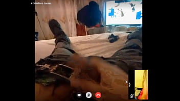 Jhoan Anacona se masturba en la webcam