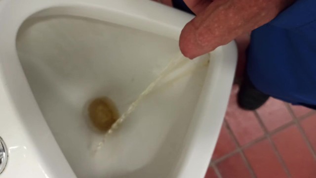 Quick Pee at work