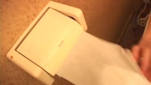 Pissing asian MILF masturbates in lingerie