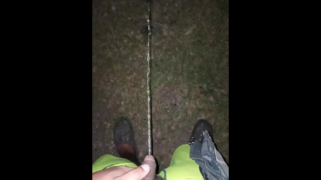 Cold peeing outside