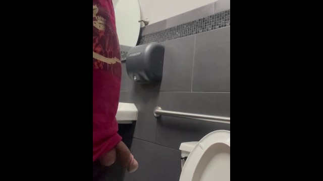 Watch me pee next to you