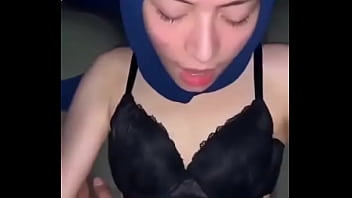 sexy doggystyle porn hijab in car with boyfriend